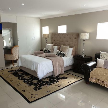 Pongola Road Self Catering Accommodation Uitenhage Buitenkant foto