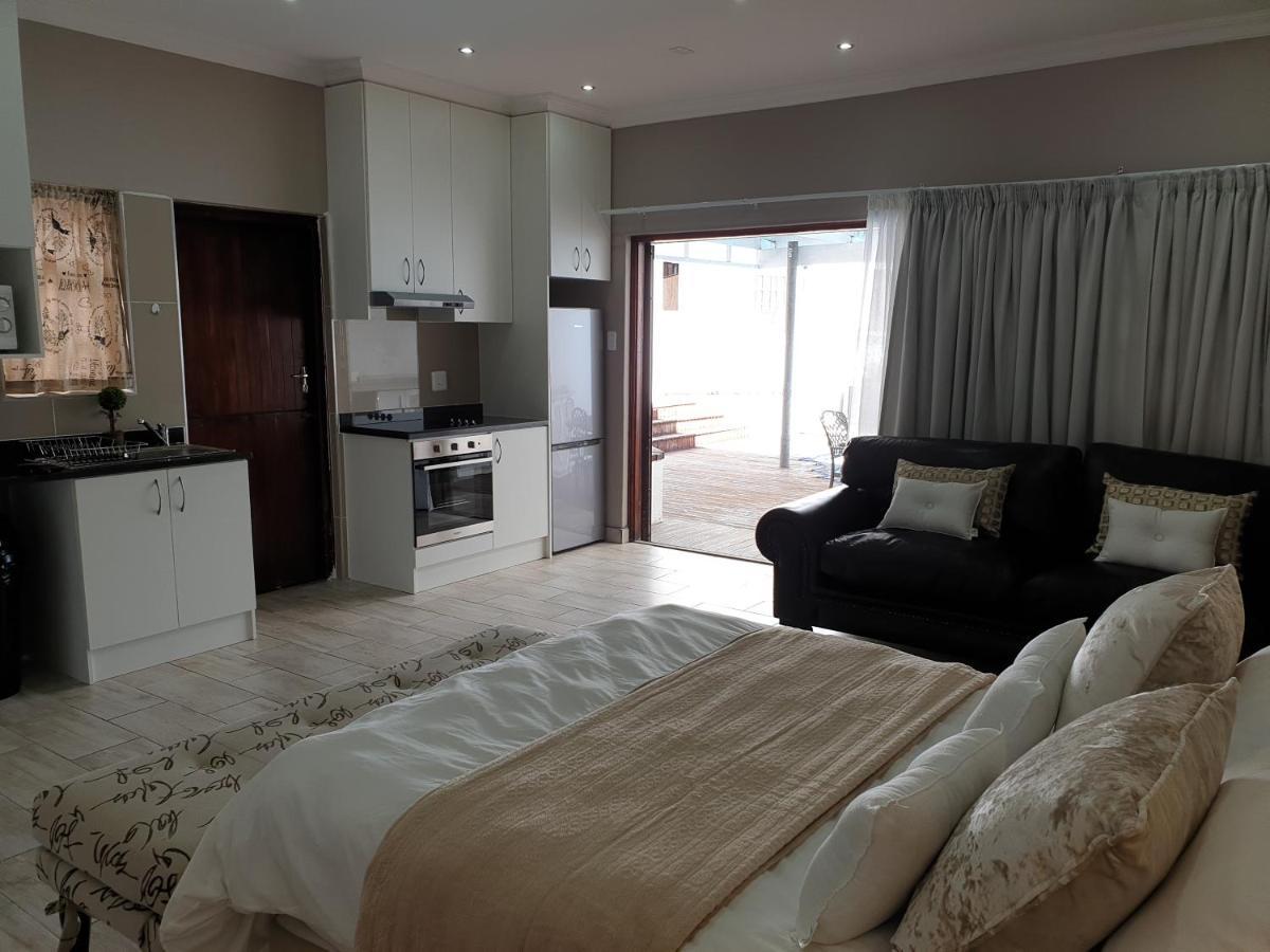 Pongola Road Self Catering Accommodation Uitenhage Buitenkant foto