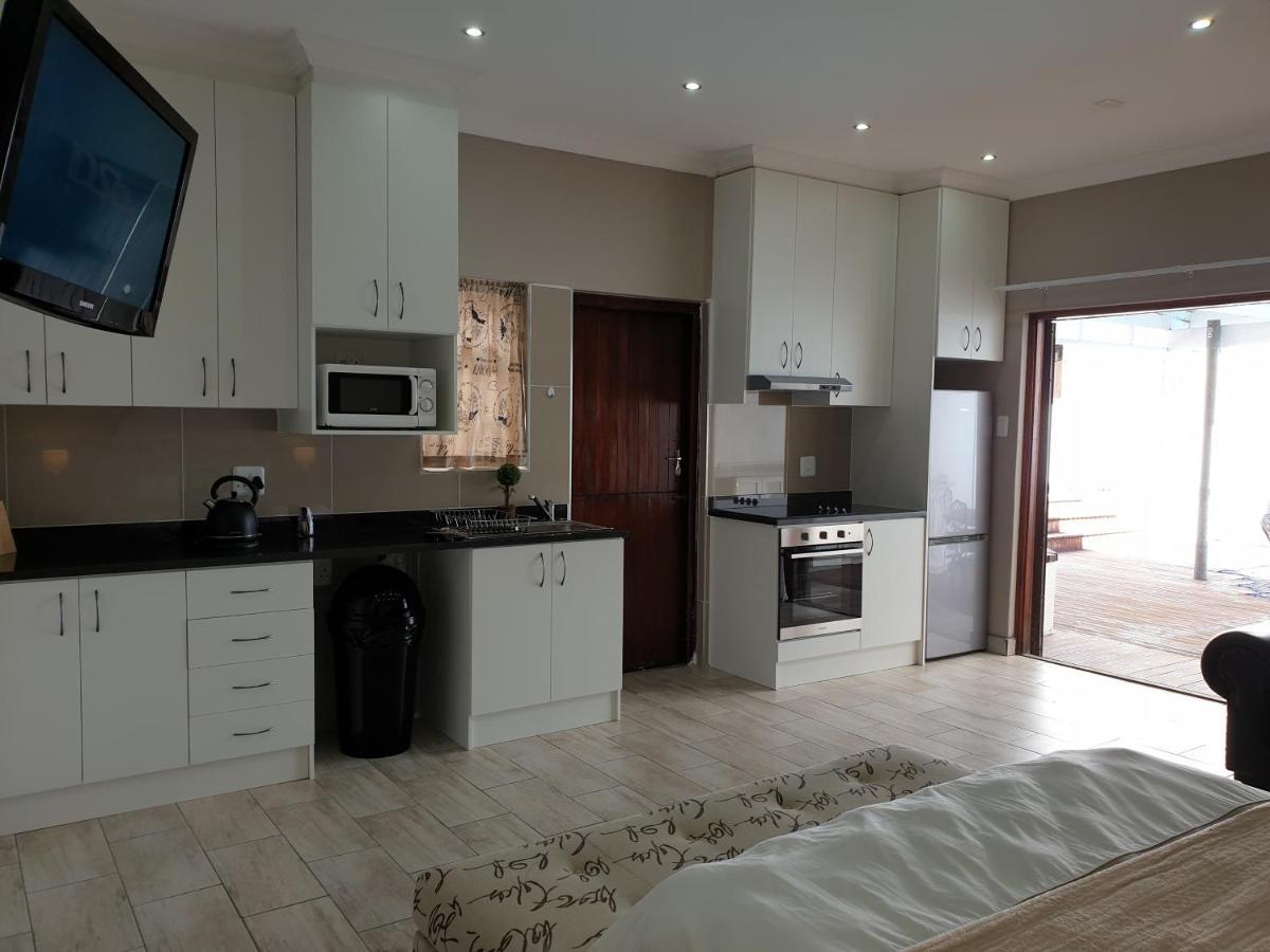Pongola Road Self Catering Accommodation Uitenhage Buitenkant foto