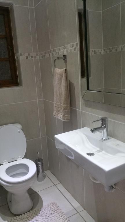 Pongola Road Self Catering Accommodation Uitenhage Buitenkant foto