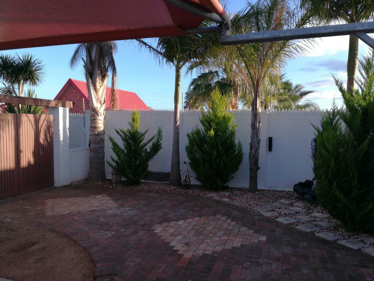 Pongola Road Self Catering Accommodation Uitenhage Buitenkant foto