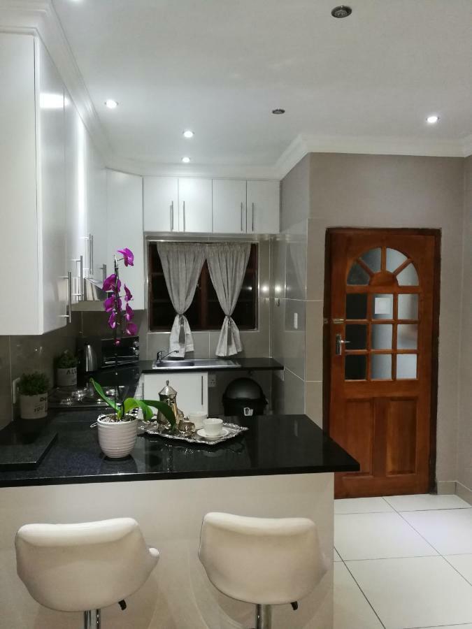 Pongola Road Self Catering Accommodation Uitenhage Buitenkant foto