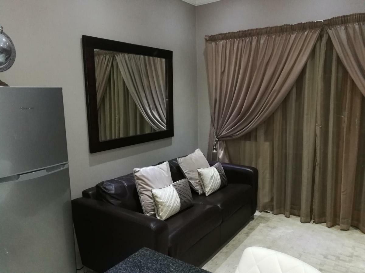 Pongola Road Self Catering Accommodation Uitenhage Buitenkant foto