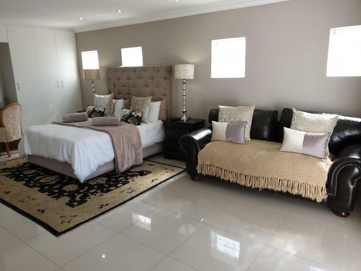 Pongola Road Self Catering Accommodation Uitenhage Buitenkant foto